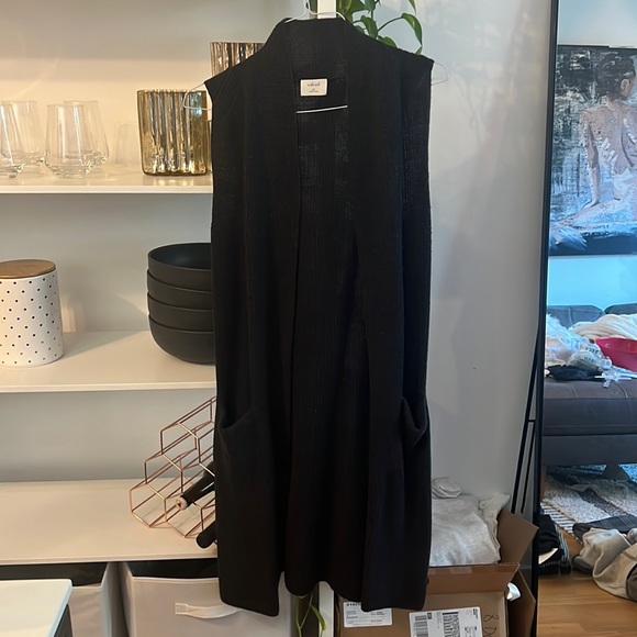 Dark grey knit vest - Picture 1 of 3